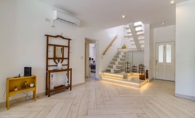 VENTA CASA BARRIO LA BARRA VILLAGE 6 AMB. ESCOBAR MUY LUMINOSA|