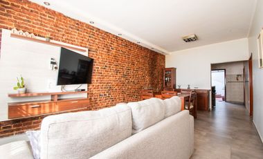 Venta casa 4 Ambientes con terraza propia, Wilde.