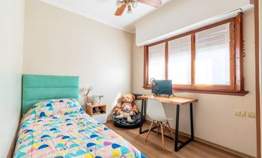 Venta casa 4 Ambientes con terraza propia, Wilde.