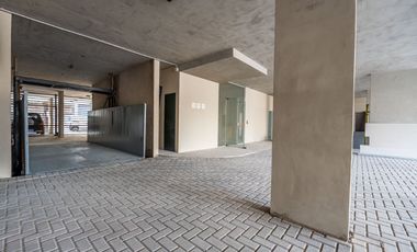 Venta departamento, con cochera a estrenar.