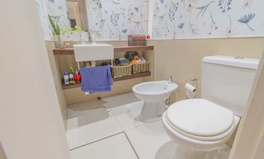 Venta Departamento 4 ambientes + Dependencia