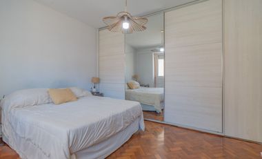 Venta Departamento 4 ambientes + Dependencia
