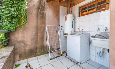 Venta PH tipo casa 5 amb con patio Villa Ortuzar