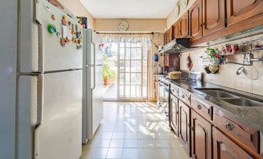 Venta Casa 7 amb con Pileta en Villa Ballester