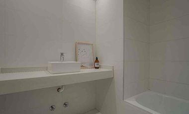 Venta departamento 2 AMB, con cochera a estrenar.