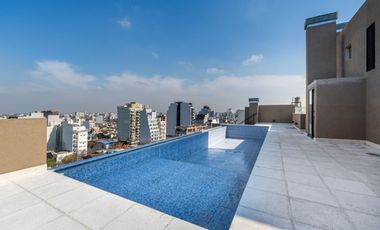 Venta departamento 2 AMB, con cochera a estrenar.