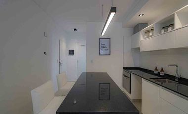 Venta departamento 2 AMB, con cochera a estrenar.