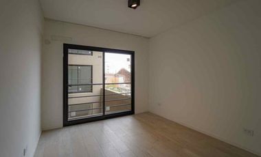 Venta departamento 2 AMB, con cochera a estrenar.