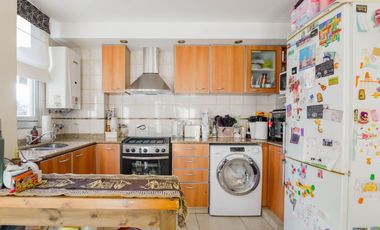 VENTA MATADEROS DTO 3 AMBIENTES, SEMIPISO CON COCHERA PROPIA