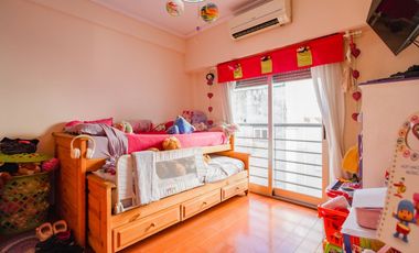VENTA MATADEROS DTO 3 AMBIENTES, SEMIPISO CON COCHERA PROPIA