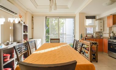 VENTA MATADEROS DTO 3 AMBIENTES, SEMIPISO CON COCHERA PROPIA