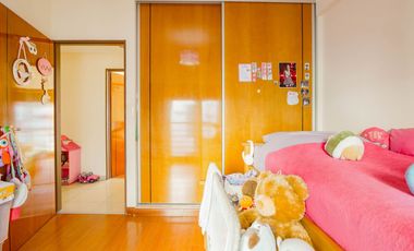 VENTA MATADEROS DTO 3 AMBIENTES, SEMIPISO CON COCHERA PROPIA