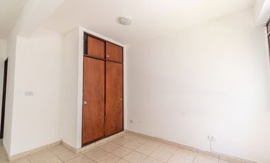 VENTA DPTO MONO EN SAN ISIDRO CON COCHERA