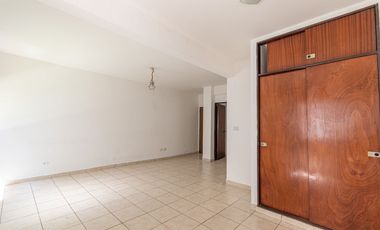 VENTA DPTO MONO EN SAN ISIDRO CON COCHERA