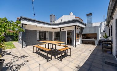 Casa 4 amb Villa Adelina con patio - parrila - garage