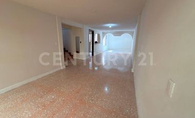 Casa en Renta en Izcalli Jardines Ecatepec de Morelos
