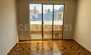 Casa en Renta en Izcalli Jardines Ecatepec de Morelos