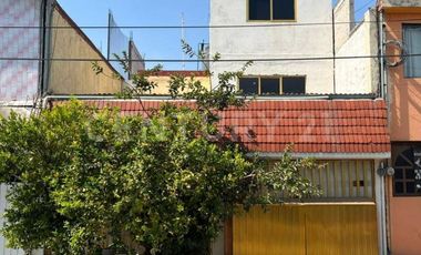 Casa en Renta en Izcalli Jardines Ecatepec de Morelos