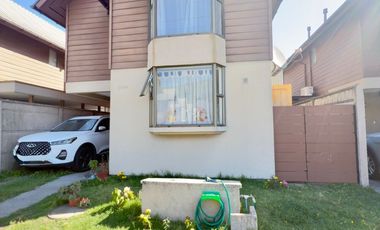 BONITA CASA EN CONDOMINIO EN CONDOMINIO ALTO CASTAÑO, CHIGUAYANTE