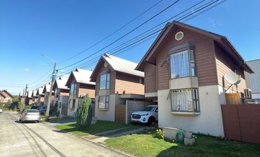 BONITA CASA EN CONDOMINIO EN CONDOMINIO ALTO CASTAÑO, CHIGUAYANTE