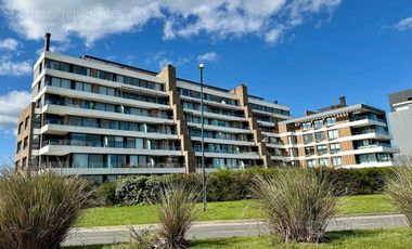 Departamento en venta o alquiler Puerto Escondido, edificio Vilago PB con jardín
