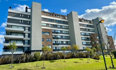 Departamento en venta o alquiler Puerto Escondido, edificio Vilago PB con jardín