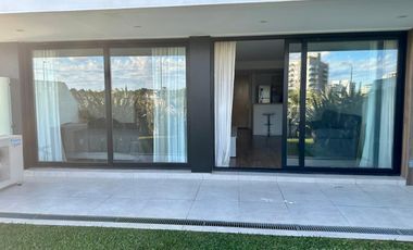 Departamento en venta o alquiler Puerto Escondido, edificio Vilago PB con jardín