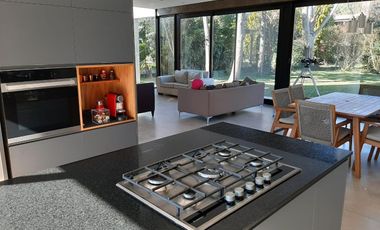 Casa en Juan Maria Gutierrez