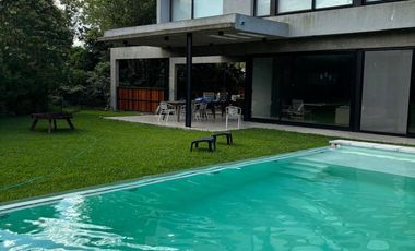 Casa en Juan Maria Gutierrez