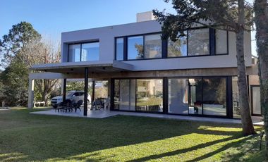 Casa en Juan Maria Gutierrez