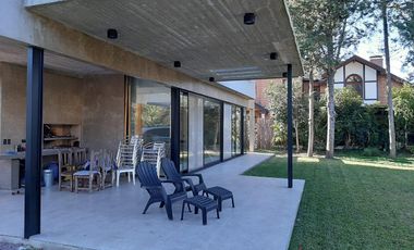 Casa en Juan Maria Gutierrez