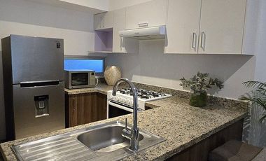 AMPLIO DEPARTAMENTO AMUEBLADO A UN COSTADO DE HARBOUR PLAZA