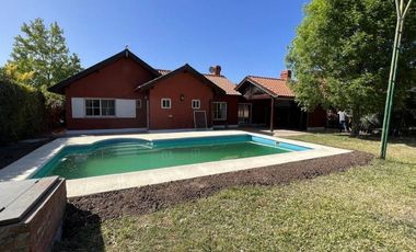 Casa en una planta  en Echeverría del Lago - Canning  | 4 Amb