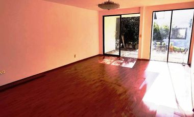 LOMA DE VISTA HERMOSA, Casa en renta. Jardín muy grande Excelente ubicación