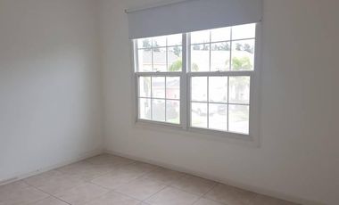 Casa en alquiler en barrio Barrancas del Lago, Nordelta