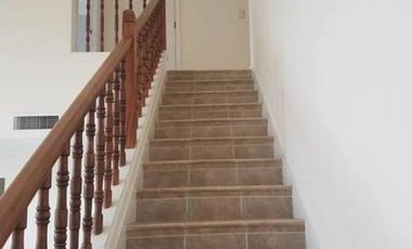 Casa en alquiler en barrio Barrancas del Lago, Nordelta