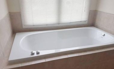 Casa en alquiler en barrio Barrancas del Lago, Nordelta