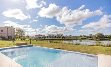 CASA EN VENTA- ALQUILER - LAGUNA- EN EL CANTON - MAROTO PROPIEDADES