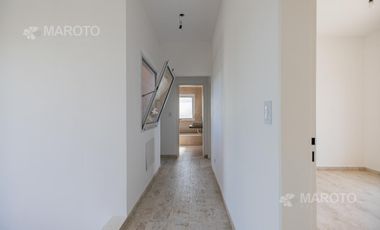 CASA EN VENTA- ALQUILER - LAGUNA- EN EL CANTON - MAROTO PROPIEDADES