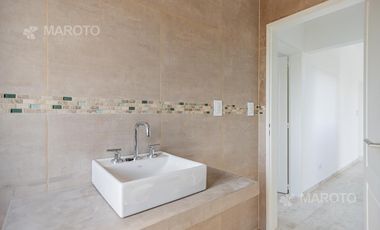 CASA EN VENTA- ALQUILER - LAGUNA- EN EL CANTON - MAROTO PROPIEDADES