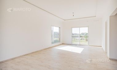 CASA EN VENTA- ALQUILER - LAGUNA- EN EL CANTON - MAROTO PROPIEDADES