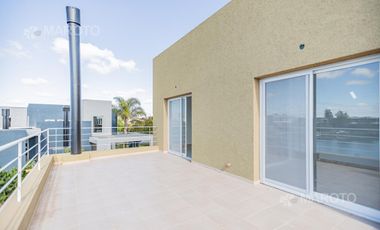 CASA EN VENTA- ALQUILER - LAGUNA- EN EL CANTON - MAROTO PROPIEDADES
