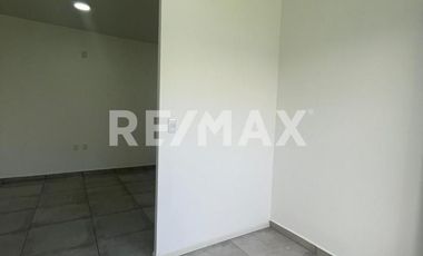 RENTA LOCAL  PARA OFICINA O CONSULTORIO EN JARDINES DE LA HACIENDA QUERETARO