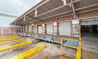 Deposito Industrial en alquiler de 9740 m2 cubiertos, La Tablada, La Matanza.