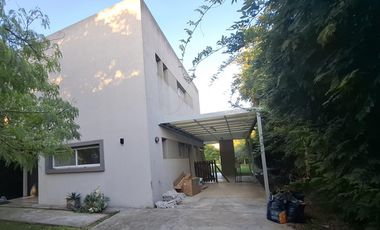 Casa en Santa Teresa, Villanueva, Benavidez,Tigre