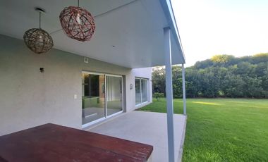 Casa en Santa Teresa, Villanueva, Benavidez,Tigre