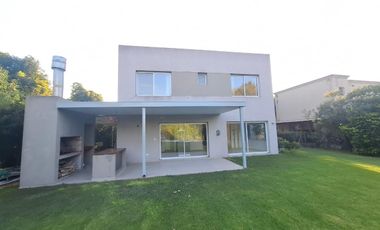 Casa en Santa Teresa, Villanueva, Benavidez,Tigre