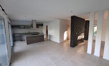 Casa en Santa Teresa, Villanueva, Benavidez,Tigre