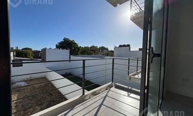 Venta de Ph 2 ambientes en zona san jose