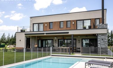 Casa en alquiler en La Providencia Resort & Country Club - Amoblada -
